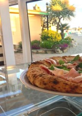 Ostia, Fregene E Fiumicino. Ecco Le Migliori Pizzerie Sul Mare Di Roma | 2night Eventi Roma Ostia, Fregene E Fiumicino. Ecco Le Migliori Pizzerie Sul Mare Di Roma | 2night Eventi Roma