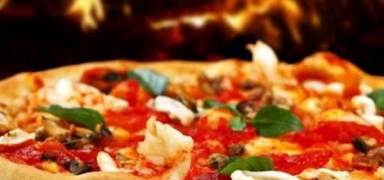 La domenica è Giro Pizza al Charad Pub La domenica è Giro Pizza al Charad Pub