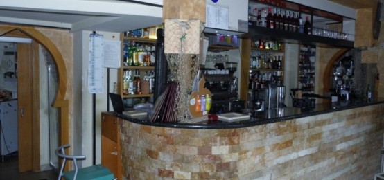  Faros Cafè& Beer, nel centro della movida barese Faros Cafè& Beer, nel centro della movida barese