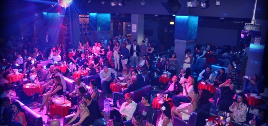 Notte Hawaiana al Colony Brazil Notte Hawaiana al Colony Brazil