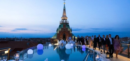 Skydine @Skyline Rooftop Bar Skydine @Skyline Rooftop Bar