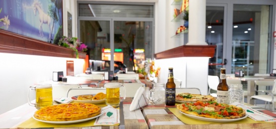 Al Bar Fantasy da oggi anche pizza a pranzo e a cena Al Bar Fantasy da oggi anche pizza a pranzo e a cena