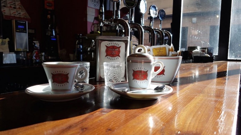 white cliff caffè