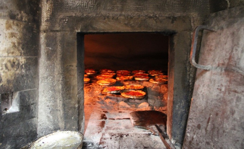 focaccia forno https://www.flickr.com/photos/travfotos/15312285117/