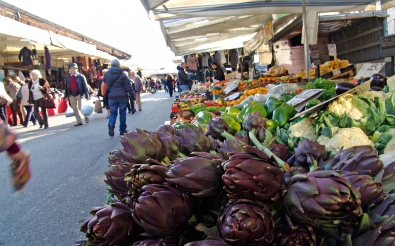 redattori licheri mercato