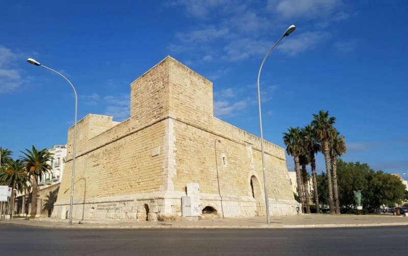 fortino sant'antonio bari https://www.instagram.com/fran7cesc/