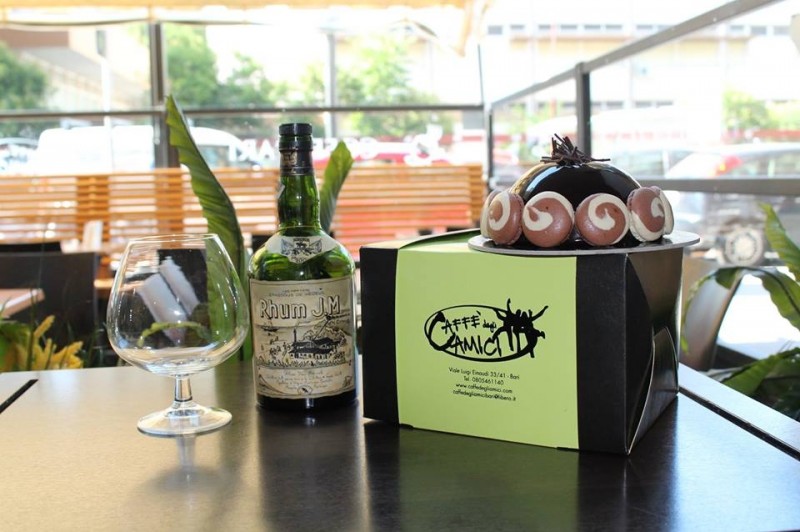 caffè degli amici https://www.facebook.com/165065286853571/photos/pcb.1167542803272476/1167540876606002/?type=3&theater