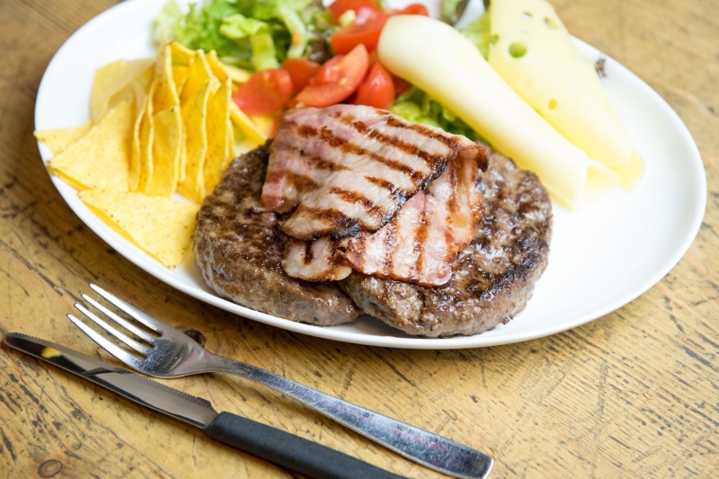 redattori licheri road 66 piatto di carne foto 2018