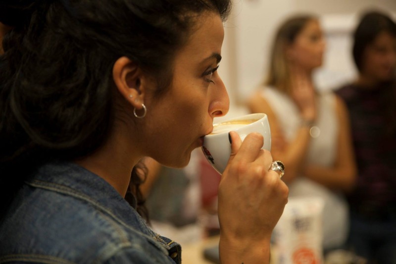 redattori licheri bere il caffè quarta