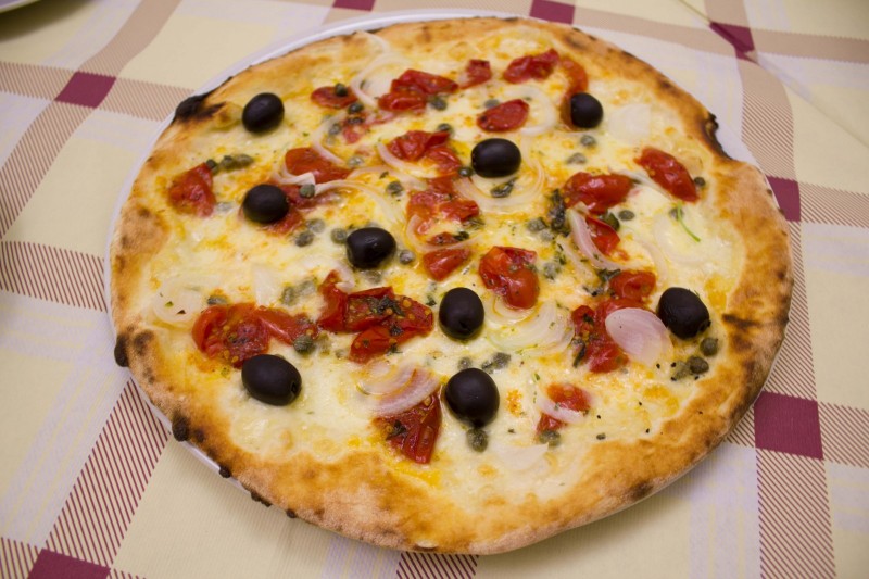 redattori licheri pizza salentina zonzi