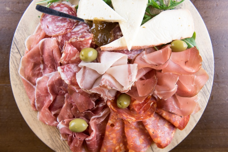 redattori licheri tennent's tagliere salumi