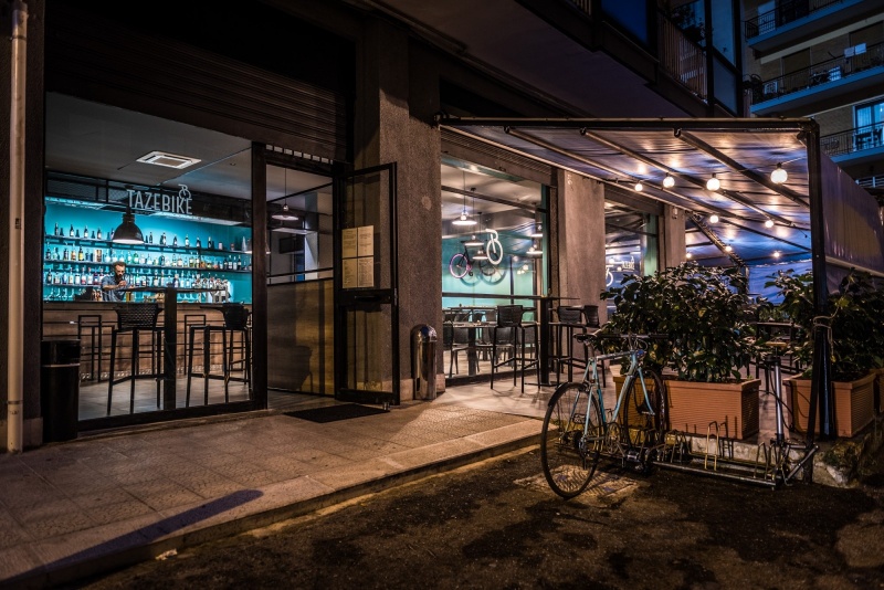tazebike esterno con bici