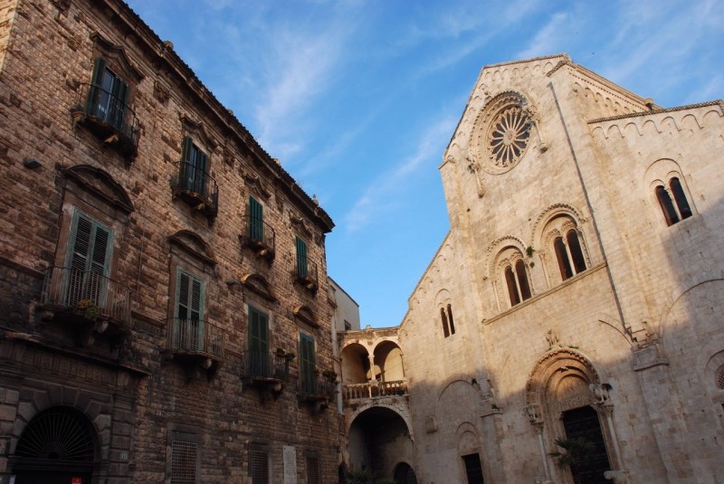 cattedrale bitonto daniele testa http://commons.wikimedia.org/wiki/file:bitonto_cattedrale1.jpg