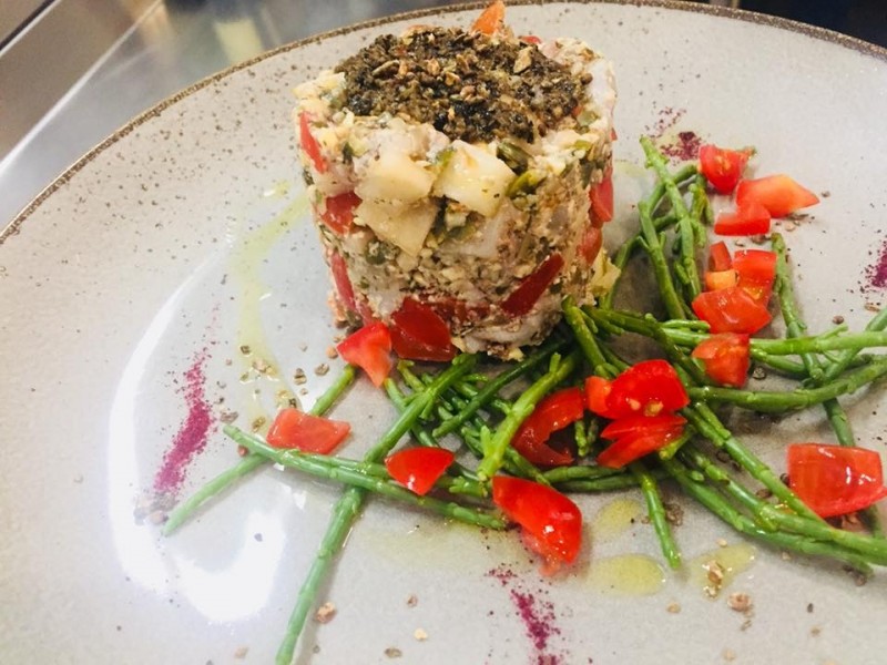 i migliori ristoranti nascosti a roma cru.dop wine bar pesce crudo quadraro ostriche frutti di mare dadolata