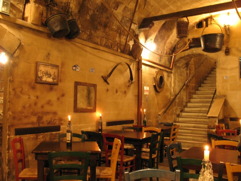 taverna la focagna matera sala inferiore