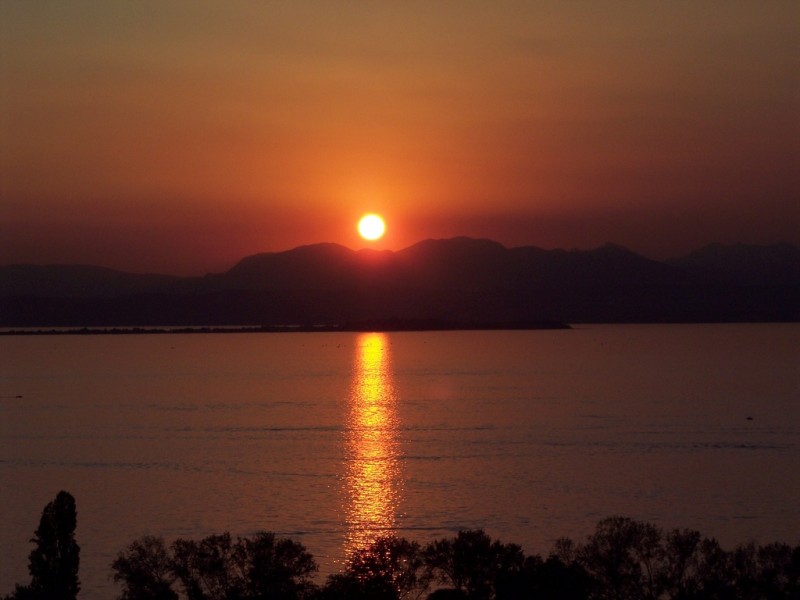 tramonto lago di garda