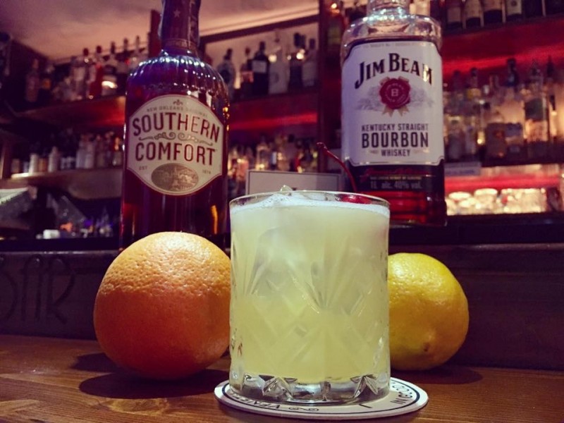chet bar