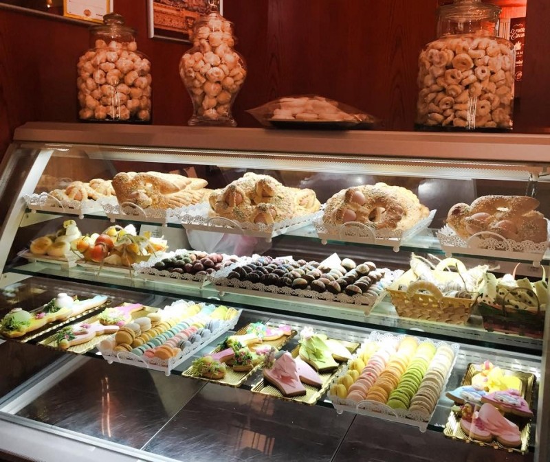 pasticceria isa bari https://www.facebook.com/pasticceria-isa-185234654841644/