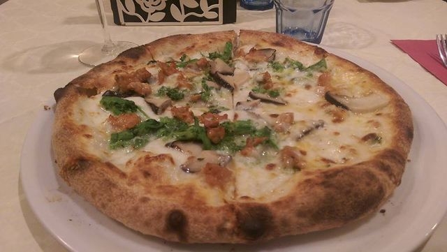 pizza supremo piacere pizzeria puglia minervino murge
