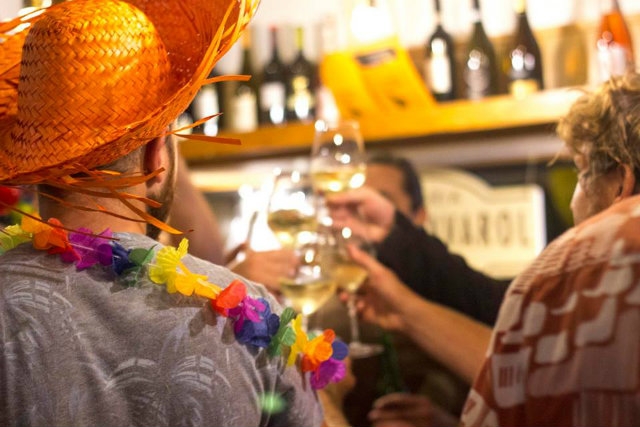 aperitivo vicino alla lavanderia a gettoni