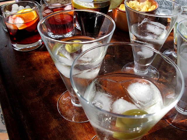aperitivo martini https://www.flickr.com/photos/angelocesare/4250882754/in/photolist-7tctky-pumxmy-rqyqse-6tibk7-grwebv-ba8bnv-7cam8d-ba4rhg-48axrc-ba8m1r-qtrpt6-8mjmgx-nzau4h-nxsuty-rqxx3s-9fkzac-ay7co6-nh2jx6-ljeg1c-l6yvnh-l6yu9a-l6ysw5-kapmjy-kapkwa-lnsawq-lxpt6z-lxpsed-lquv5x-kaztzf-kazt3k-luqkkq-lxphzn-kayvcv-kal9dr-lxabbv-lxab6k-lo3jvg-lo3j5g-lo3iqa-lubura-kaavck-kaarmz-kaaqyg-lxqa6z-lxq9mz-lxq8zp-lnspe9-lnsows-lnsmkg-lnskys