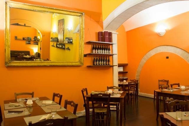 redattori licheri le tre grazie locale 2