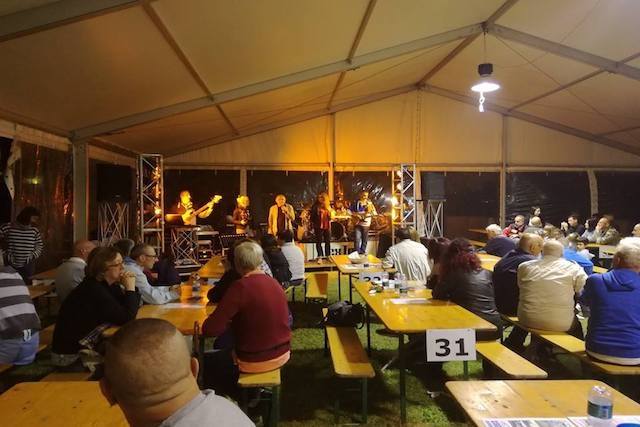ferragosto sotto il salice - ranco (va)