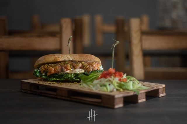 i miserabili bisceglie puglia fish burger