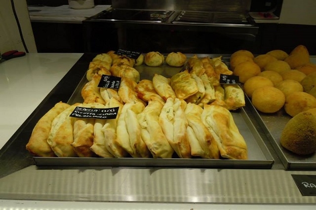 arà è sicilia specialità siciliane take away facebook https://www.facebook.com/656100667764379/photos/pb.656100667764379.-2207520000.1443436122./732626616778450/?type=3&theater