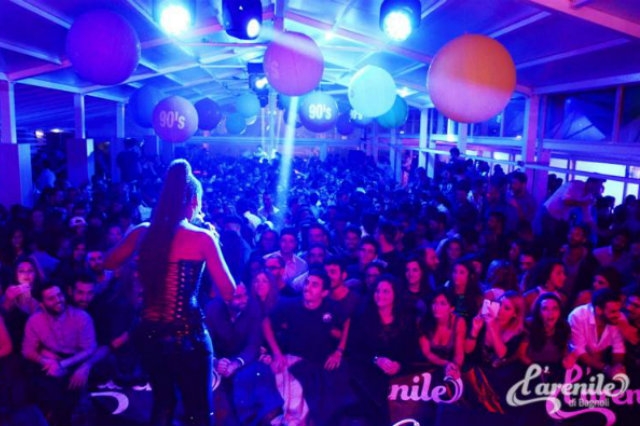 musica live locali napoli, arenile di bagnoli, da facebook
https://www.facebook.com/areniledibagnoli/photos/pb.173201922734724.-2207520000.1448876978./947733961948179/?type=3&theater