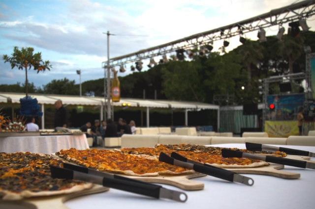 aperitivo spiaggia lido ostia fregene focene