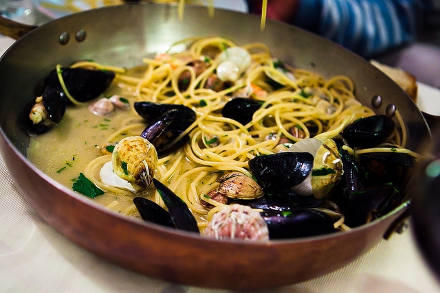 mercato del pesce cozze milano
