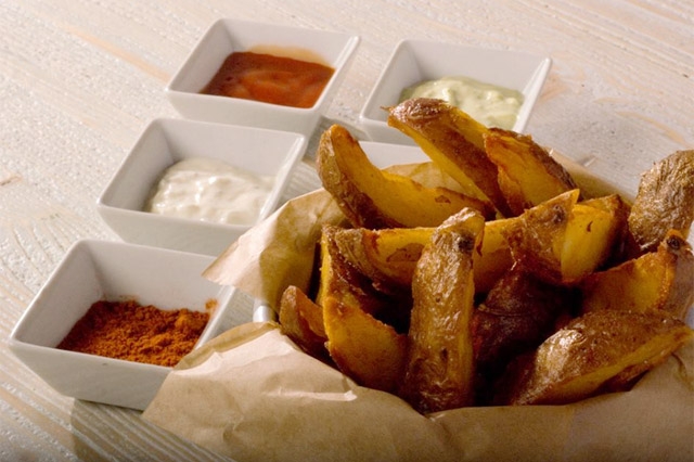 patatine fritte e salse