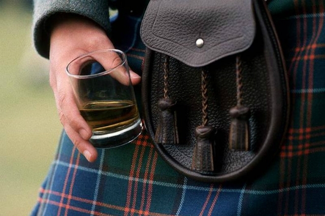 le 3 enoteche di napoli dove bere whisky