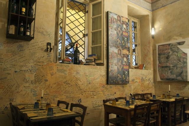 locali insoliti strani firenze