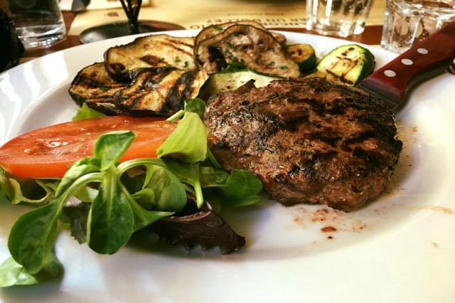 kilo restaurant roma nomentano migliori ristoranti di carne a roma hamburger gigante manzo kobe