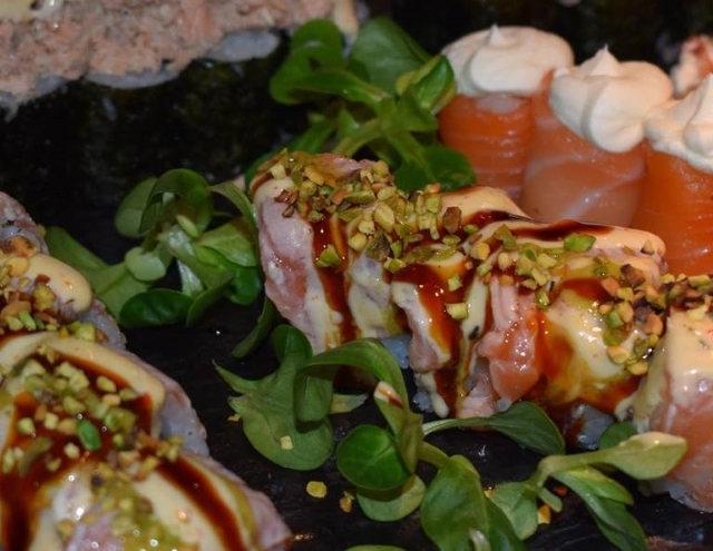 mode sushi, salmone, premium, qualità