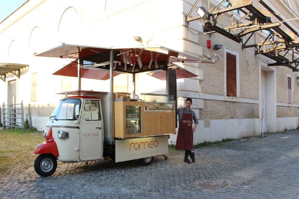 ape romeo roma street food panini gourmet bowerman ciabatta classifica 10 locali foodies romani preferiti