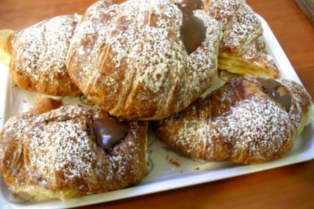 bar tico, nutella, cornetto