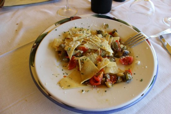 agriturismo il bagolaro nerola rieti sabina via salaria cucina tipica tradizionale amatriciana carne alla brace pranzo in agriturismo domenica primavera