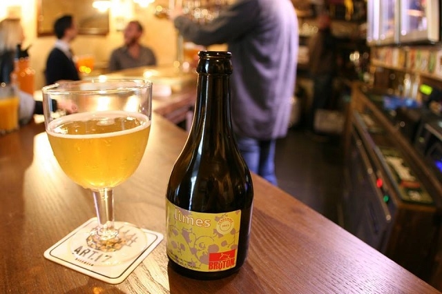 art 17 firenze https://www.facebook.com/art.17birreria/photos/a.1445278952185123.1073741830.1322651511114535/1445279822185036/?type=3&theater