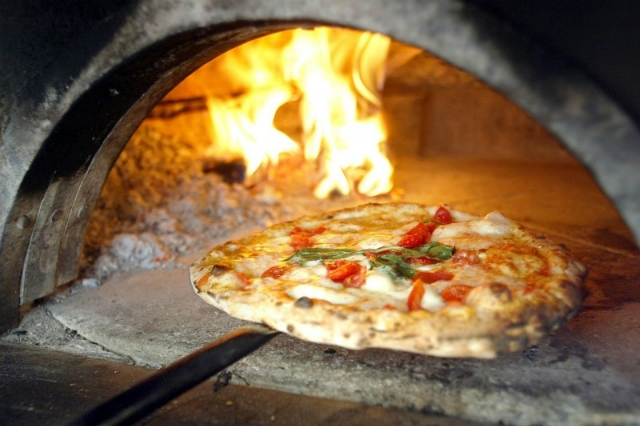 le pizzerie dei tifosi a napoli