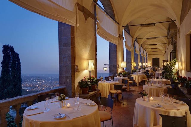 https://www.facebook.com/villasanmicheleflorence/photos/a.10150263187594049.341828.56467034048/10153326768714049/?type=3&theater
belmond villa san michele ristorante la loggia fiesole ristoranti dintorni firenze