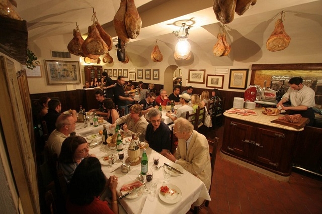 trattoria il latini esercizi storici fiorentini sito internet http://www.illatini.com/it/gallery/la-nostra-storia.18