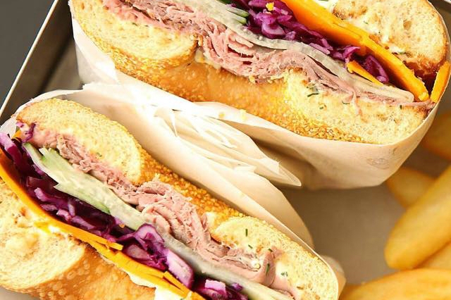 bagel pastrami