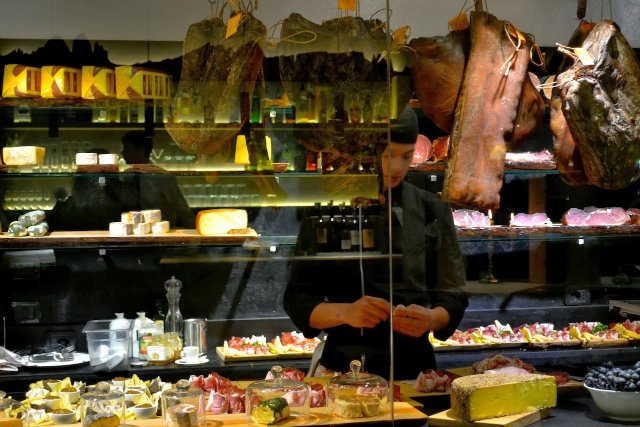 delicatessen milano