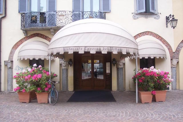 taverna del pittore arona lago maggiore