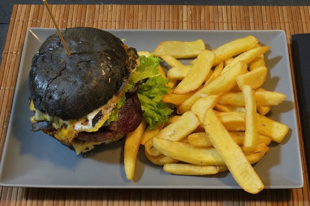 black burger veneto
