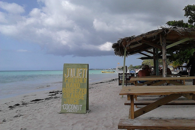 seven mile beach negril giamaica https://www.flickr.com/photos/mararie/16196869045/in/photolist-bx36wd-bx36nq-bx353n-qfgbsr