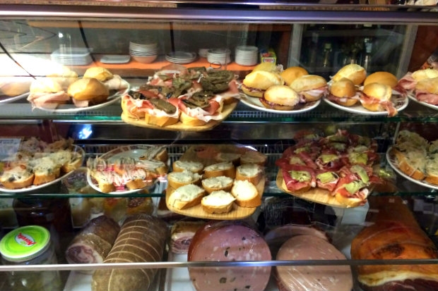 enoteca tira bouchon, aperitivo padova